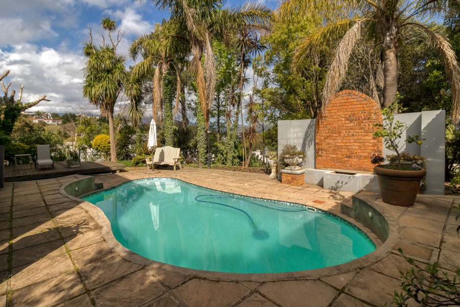 4 Bedroom Property for Sale in Fairview Heights Western Cape